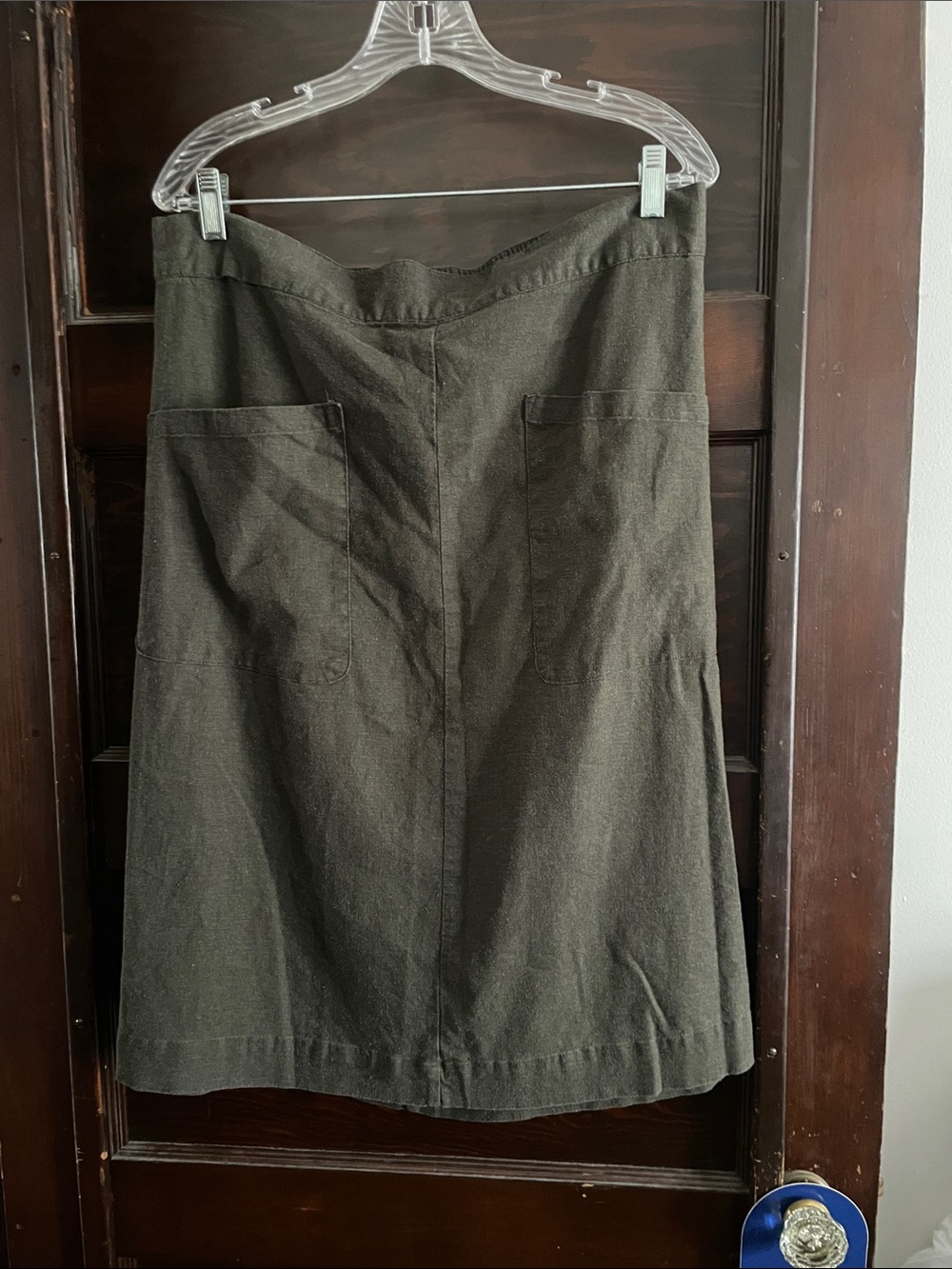 Ava & Viv Olive Green A-Line Skirt with Front Pockets